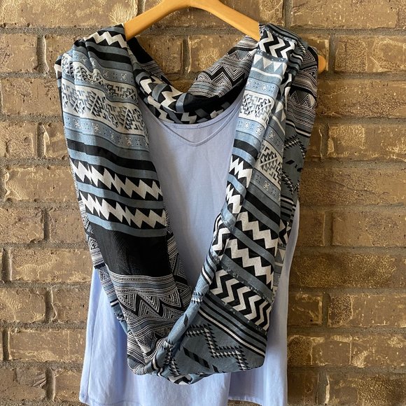 Aztec Infinity Scarf - Picture 2 of 4